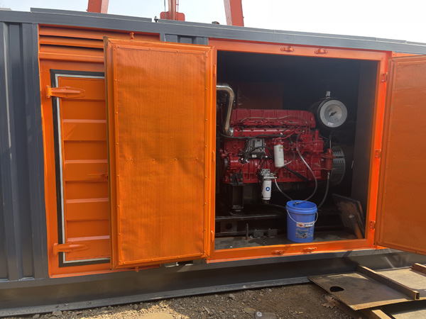 两当哪些因素会影响 200KW 柴油发电机的燃油消耗率？