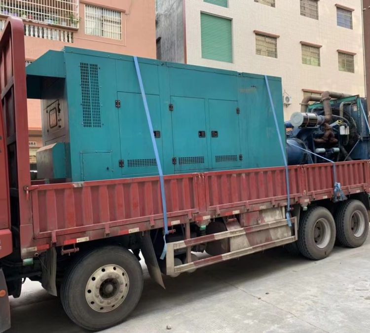 两当如何在不同负载率下确保 400KW 柴油发电机组的正常运行？