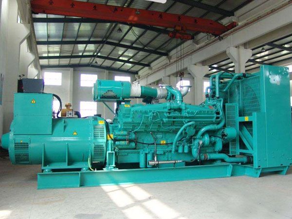 两当影响800KW发电机组油耗的因素有哪些？